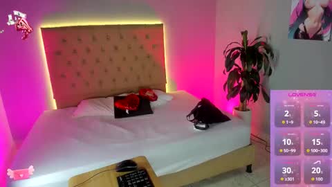 Snapshot of jenny__lawrence chatting on 02.16.26 jenny__lawrence online show from 02.16.26