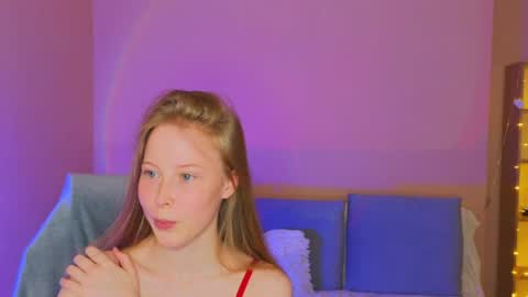 Snapshot of jenny_angelok chatting on 05.26.26 Next broadcast on December 05 subject to change online show from 05.26.26