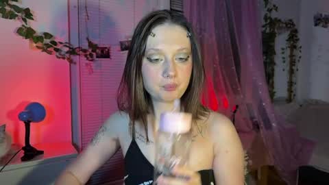 Jennifer Jenny Darling   online show from 05.12.26