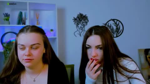 Snapshot of jenny_donne chatting on 02.23.26 jenny_donne online show from 02.23.26