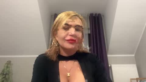 Snapshot of jenny_play1 chatting on 01.02.25 Jenny online show from 01.02.25