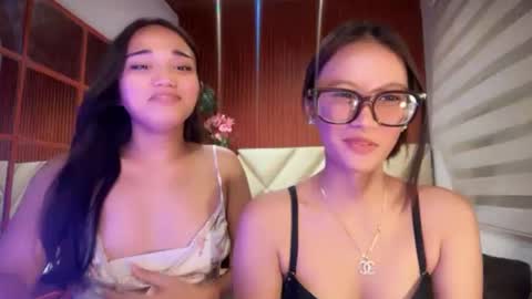 Snapshot of jenny_sweetgirlx chatting on 06.27.26 jenny_sweetgirlx online show from 06.27.26