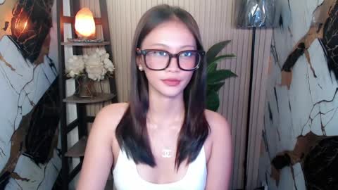 Snapshot of jenny_sweetgirlx chatting on 07.13.26 jenny_sweetgirlx online show from 07.13.26