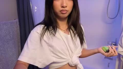 Jenny Tran online show from 04.10.26