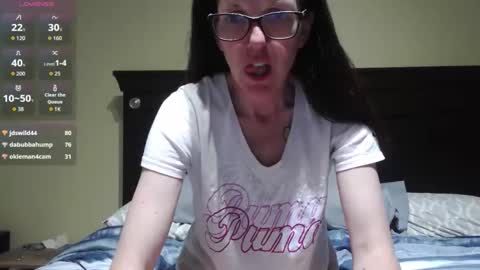 Snapshot of jenroses82 chatting on 05.15.26 jenroses82 online show from 05.15.26