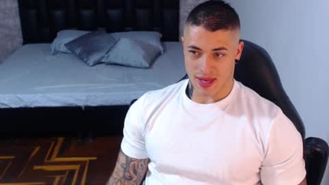 Snapshot of jeremy_lane chatting on 02.26.25 Jeremy lane online show from 02.26.25