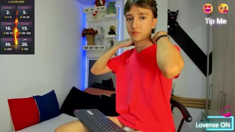 jero independent model online show from 12.03.25