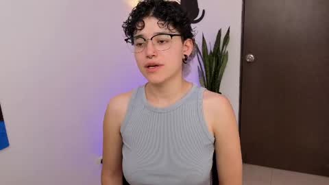 Snapshot of jeroharper chatting on 04.10.26 Jero Harper online show from 04.10.26