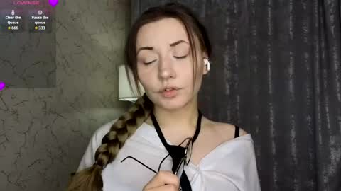 Lily online show from 05.22.26
