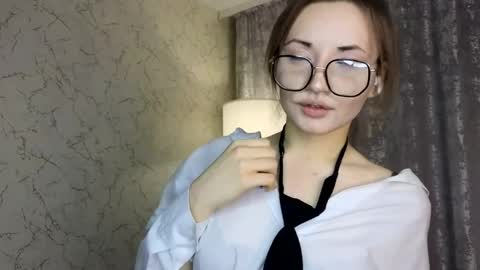 Lily online show from 05.23.26