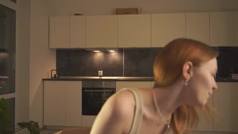 Molly online show from 11.03.25