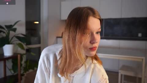 Molly online show from 12.19.25