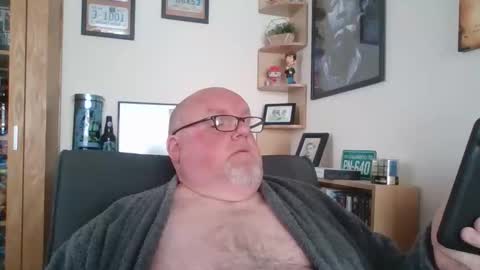 Snapshot of jerseyhammer01 chatting on 05.01.26 Harry online show from 05.01.26