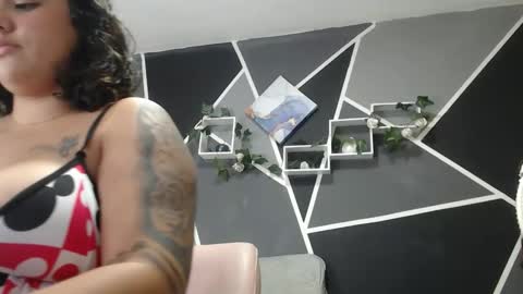 Snapshot of jess_beauty chatting on 01.27.25 jess beauty online show from 01.27.25