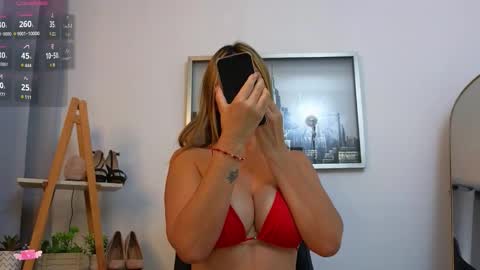 bella  adams online show from 11.29.25