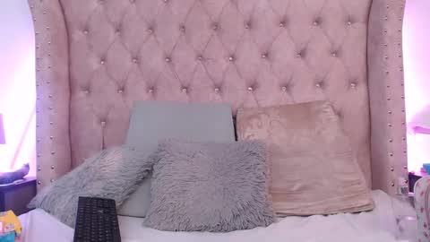 Jessica  online show from 12.29.24