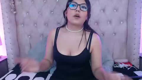 Jessica  online show from 11.04.25