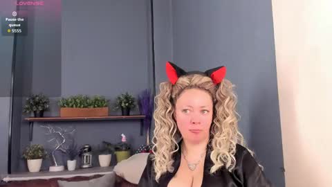 Snapshot of jessica_foxie chatting on 03.23.26 Jessica online show from 03.23.26