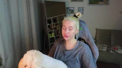 Snapshot of jessica_hanson chatting on 01.22.25 Jessy online show from 01.22.25