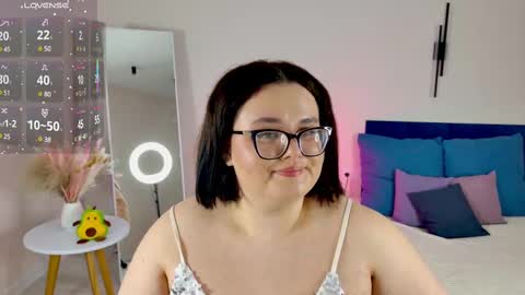 Natalia online show from 02.20.25