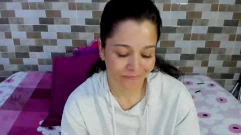 Snapshot of jessica_robertss chatting on 06.19.26 jessimodel independient online show from 06.19.26