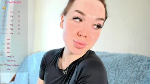 jessica_volker online show from 05.26.26
