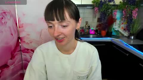 Snapshot of jessicaforris chatting on 04.29.26 jessicaforris online show from 04.29.26