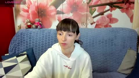 Snapshot of jessicaforris chatting on 05.13.26 jessicaforris online show from 05.13.26