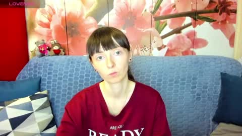 Snapshot of jessicaforris chatting on 05.18.26 jessicaforris online show from 05.18.26