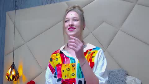 Snapshot of jessicagibson chatting on 01.24.25 Jessica online show from 01.24.25