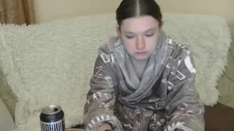 jessicaholland1 online show from 05.10.26