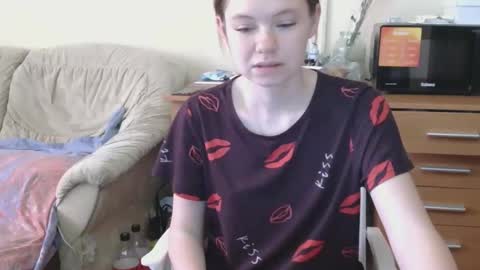 jessicaholland1 online show from 05.22.26