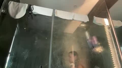 Jessica Parker online show from 12.13.25