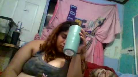 Snapshot of jessicarabbits4 chatting on 06.19.26 dovedianna online show from 06.19.26
