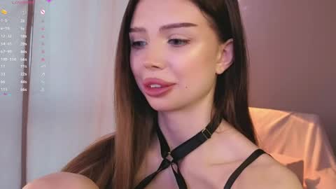 Snapshot of jessie_johns chatting on 05.17.26 jessie_johns online show from 05.17.26