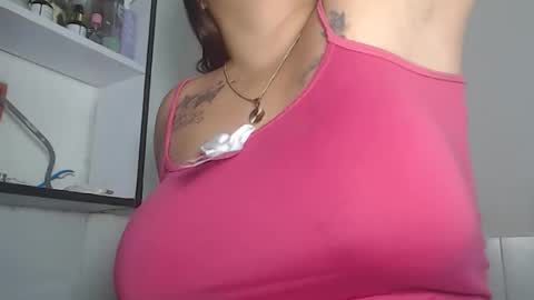 Snapshot of jessik_lov3 chatting on 05.21.26 jessik_lov3 online show from 05.21.26