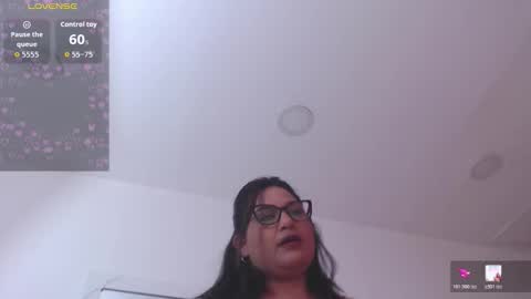 Snapshot of jessikahorny chatting on 03.30.26 paola online show from 03.30.26