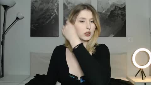 Snapshot of jessstonem chatting on 09.09.25 jessstonem online show from 09.09.25