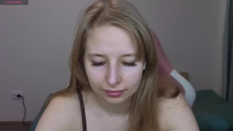 Snapshot of jessy_comely chatting on 04.30.26 Jessy online show from 04.30.26