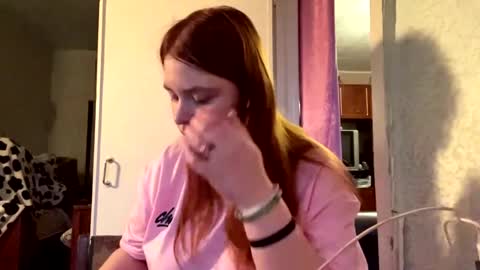 Snapshot of jesusgutzwiller chatting on 05.31.26 Violetta online show from 05.31.26