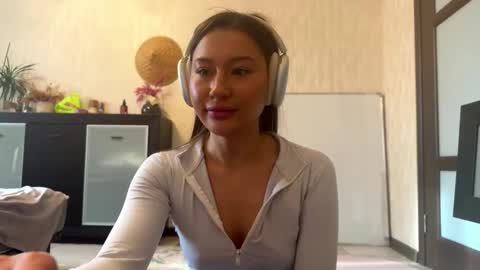 Snapshot of jesusitacatts chatting on 11.02.25 Lynn online show from 11.02.25