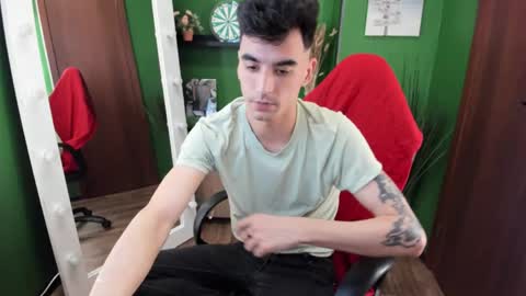 Snapshot of jett_slendy chatting on 05.16.26 jett_slendy online show from 05.16.26