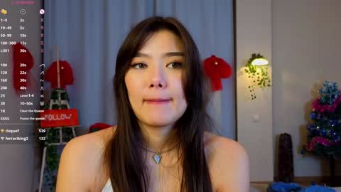 Hi all. My name is Naomi and Im glad to see you in my room  online show from 01.13.25