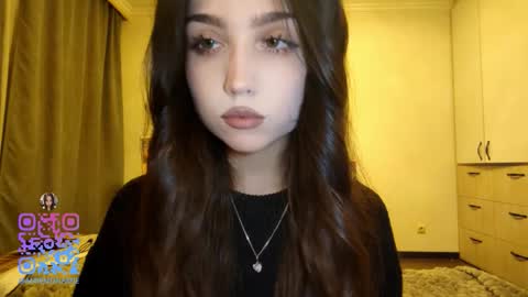 I am Gina ntmu Lets hit 10 Thumbs Up together online show from 02.16.26