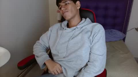 Snapshot of jettdread chatting on 03.06.25 JETT DREAD online show from 03.06.25