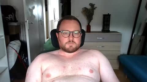 jeuneloup92 online show from 09.18.25