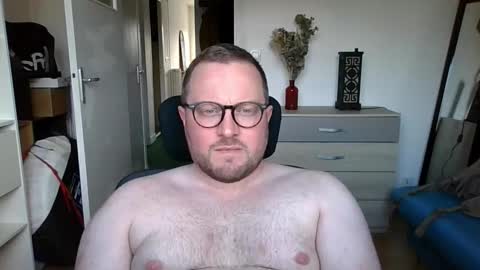 jeuneloup92 online show from 09.25.25