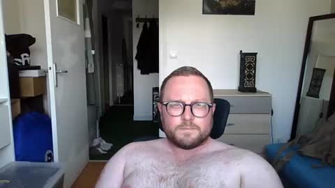 Snapshot of jeuneloup92 chatting on 06.25.26 jeuneloup92 online show from 06.25.26
