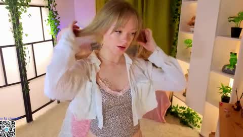 Gwen online show from 04.05.26