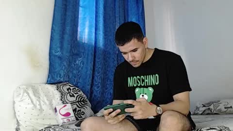 Juan David online show from 12.27.24